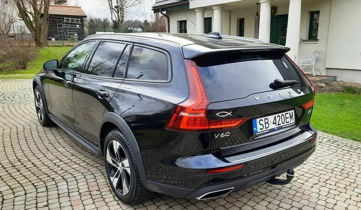 Volvo V60 Cross Country cena 119900 przebieg: 64800, rok produkcji 2020 z Biała małe 667